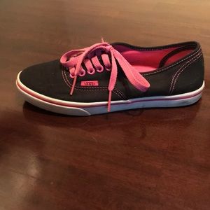 Womans 6.5 pink & black vans.
